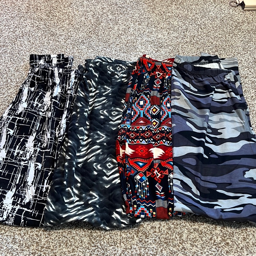 Pack of 4 leggings.